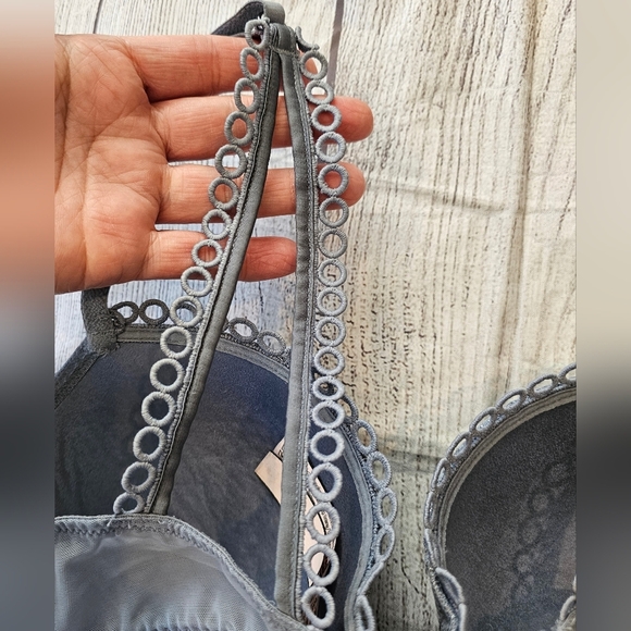 Victoria's Secret Dream Angels •Size 32D• Blue Lace Lined Underwire Demi Bra - Picture 4 of 7